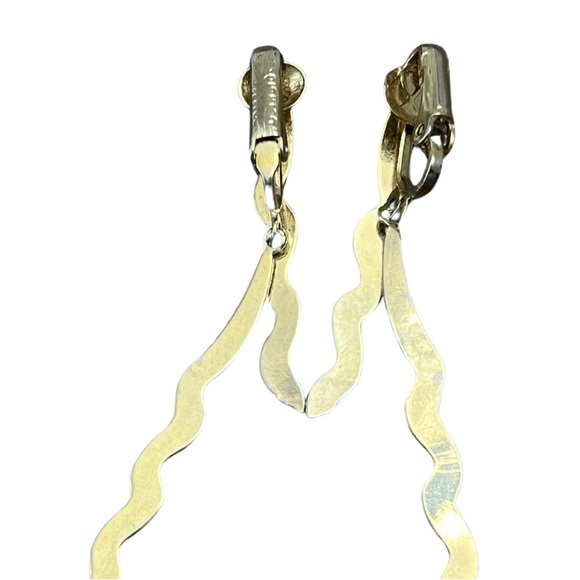 1203 Sarah Coventry Vintage Gold Wave Earrings - Picture 3 of 3